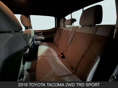 Used 2019 Toyota Tacoma TRD Sport w/ Exterior Package image 11
