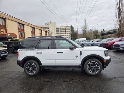 New 2026 Ford Bronco Sport Outer Banks w/ Topo Graphic Package