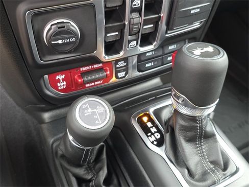 New 2025 Jeep Wrangler Unlimited Rubicon image 12