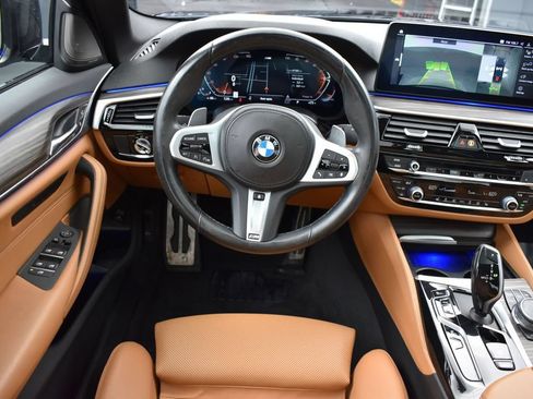 Used 2021 BMW 540i xDrive w/ M Sport Package AWD/4WD image 17