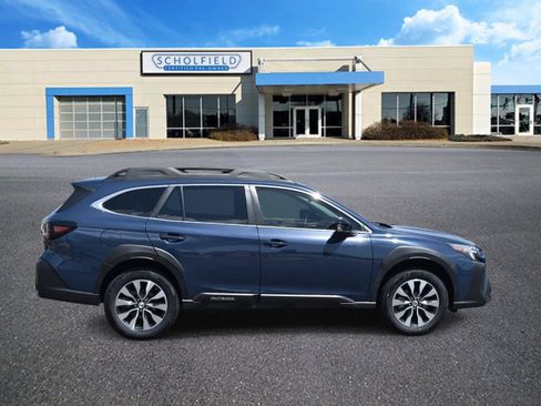 Used 2024 Subaru Outback Limited AWD/4WD image 2