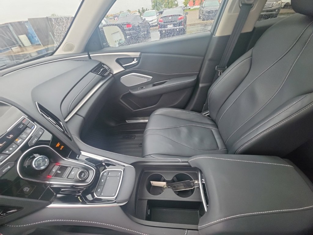 Certified 2024 Acura RDX w/ Technology Package AWD/4WD image 23