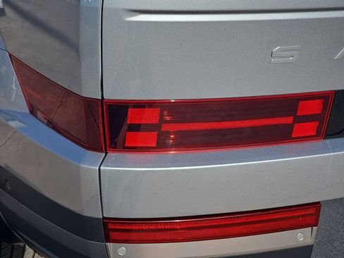 Used 2024 Hyundai Santa Fe Limited image 42