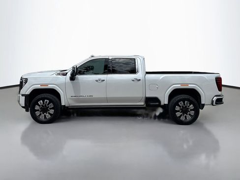 Used 2024 GMC Sierra 2500 Denali w/ Denali Reserve Package AWD/4WD image 4