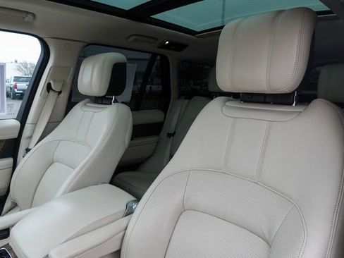 Used 2019 Land Rover Range Rover HSE image 23
