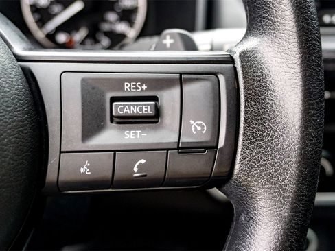 Used 2022 Nissan Rogue S image 20