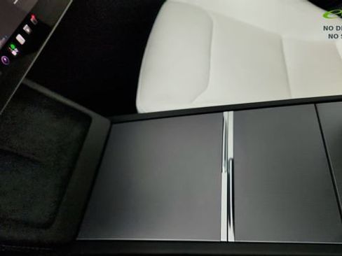 Used 2024 Tesla Model 3 Long Range RWD image 71