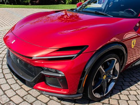 Used 2024 Ferrari Purosangue AWD/4WD image 30