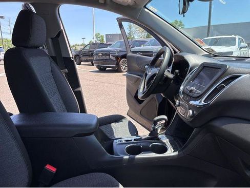 Used 2023 Chevrolet Equinox LT FWD image 30