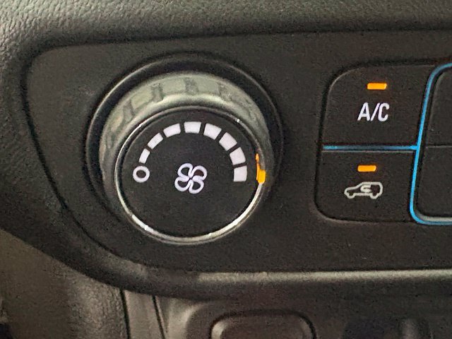 Used 2018 GMC Terrain SLE FWD image 27
