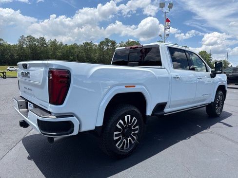 New 2026 GMC Sierra 2500 Denali Ultimate AWD/4WD image 3