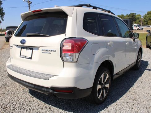 Used 2017 Subaru Forester 2.5i Premium AWD/4WD image 8