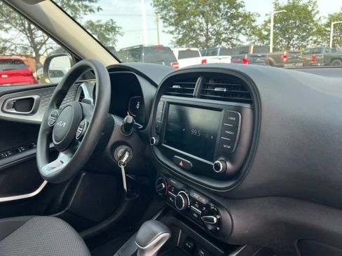 Used 2024 Kia Soul LX w/ Option Group 015 FWD image 29