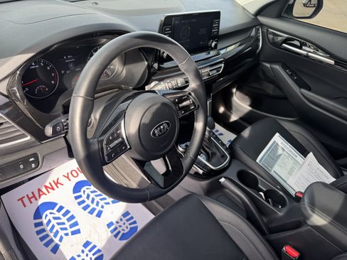 Used 2021 Kia Seltos EX image 12