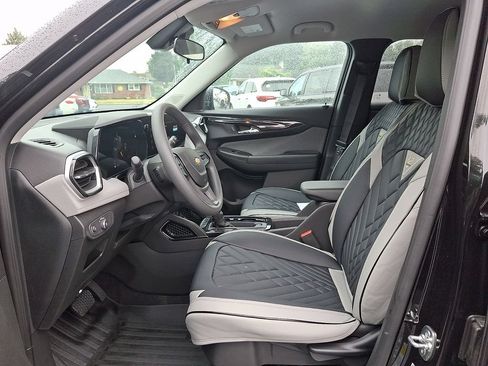 Used 2026 Chevrolet TrailBlazer LS w/ LS Convenience Package FWD image 16