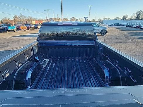 Used 2020 GMC Sierra 1500 4x4 Crew Cab w/ Sierra Value Package image 8