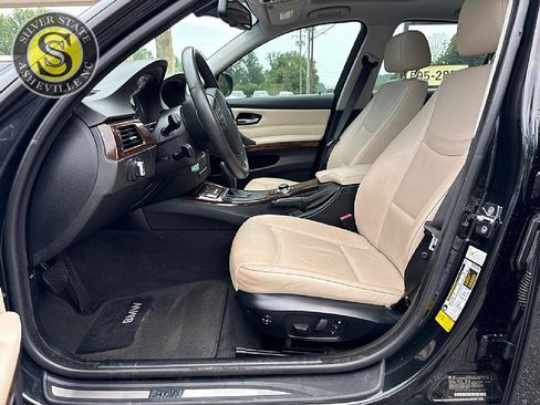 Used 2009 BMW 328i Sedan RWD image 11