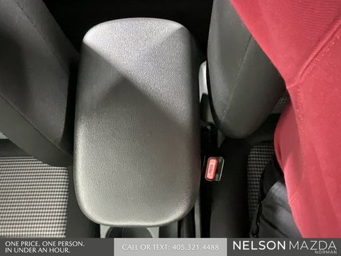 Used 2021 Hyundai Kona SE image 40