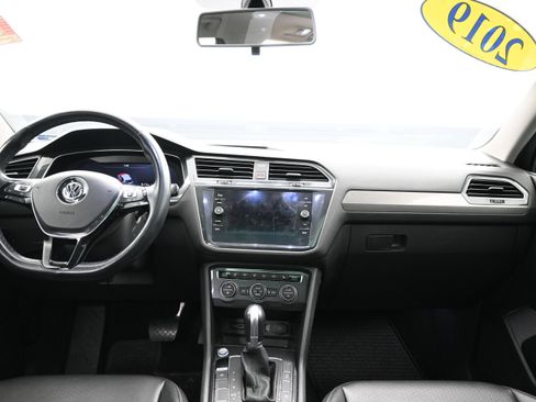 Used 2019 Volkswagen Tiguan SEL w/ 3rd Row Seat Package AWD/4WD image 20