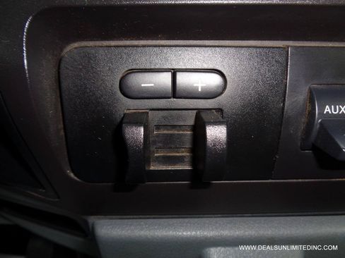 Used 2014 Ford F250 XL w/ Power Equipment Group AWD/4WD image 13