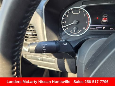 Used 2025 Nissan Rogue SV FWD image 26