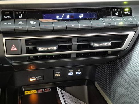 New 2026 Toyota Camry SE FWD image 18