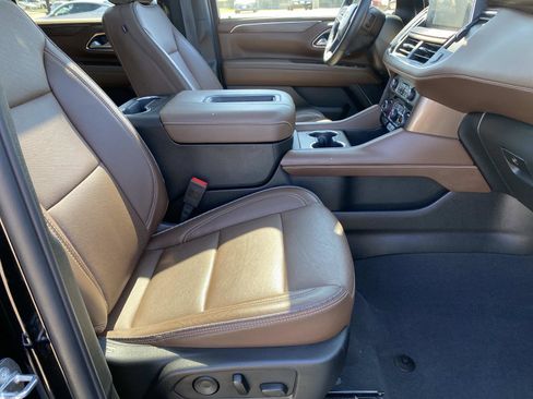 Used 2024 Chevrolet Suburban High Country w/ Premium Package 2 image 26