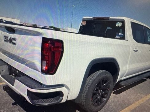 Used 2023 GMC Sierra 1500 Elevation w/ Elevation Premium Package AWD/4WD image 5