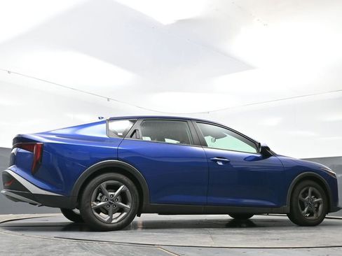 Used 2025 Kia K4 FWD image 46