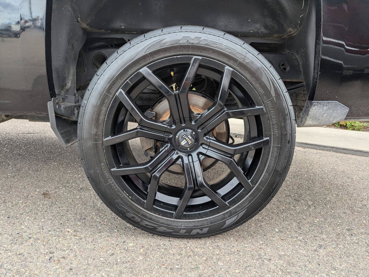 Used 2018 Chevrolet Silverado 1500 Custom w/ Custom Convenience Package AWD/4WD image 24
