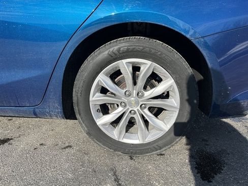 Used 2019 Chevrolet Malibu LT w/ Driver Confidence Package II image 11