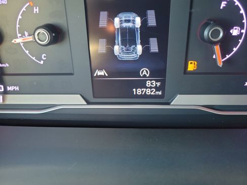 Used 2023 Hyundai Tucson SE image 27