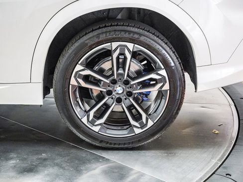 Certified 2025 BMW X2 xDrive28i AWD/4WD image 12