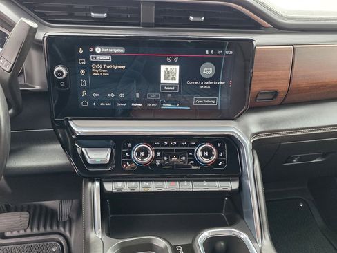 Used 2024 GMC Sierra 2500 Denali Ultimate image 21