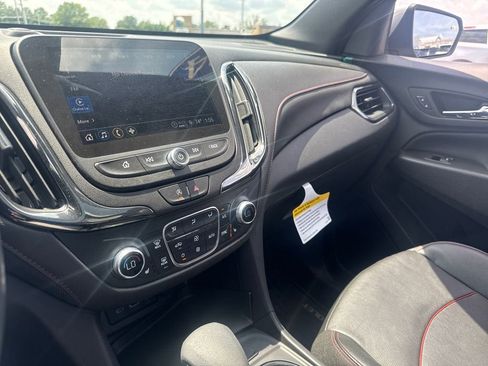Used 2024 Chevrolet Equinox RS w/ RS Leather Package AWD/4WD image 22