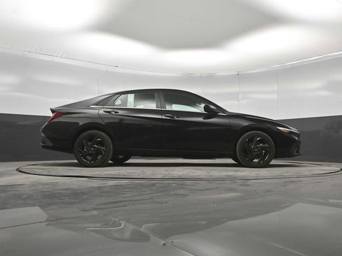 New 2026 Hyundai Elantra SEL Sport Premium FWD image 38