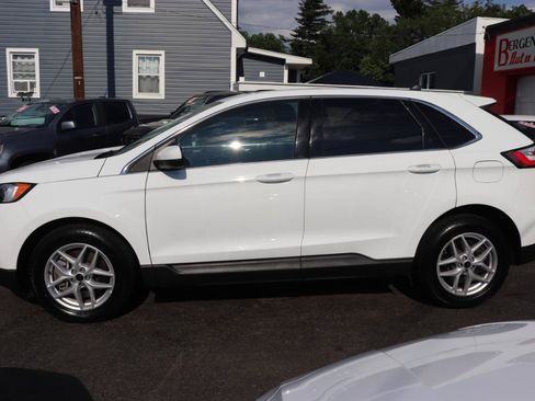 Used 2024 Ford Edge SEL AWD/4WD image 2
