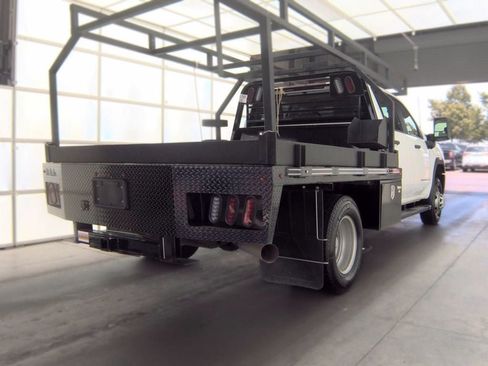 Used 2024 GMC Sierra 3500 Pro AWD/4WD image 2