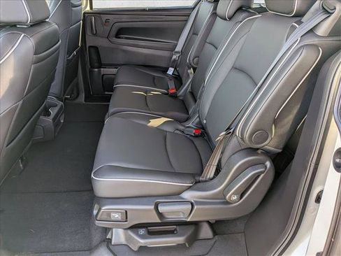 New 2026 Honda Odyssey Touring image 15