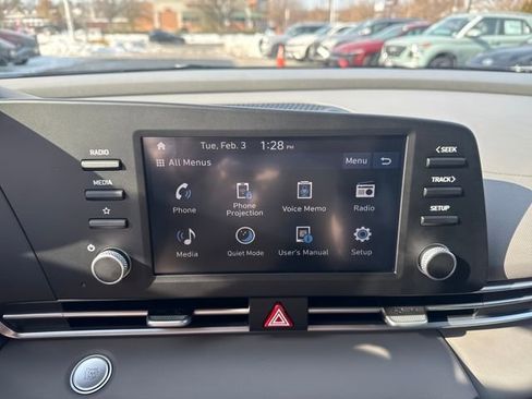 Certified 2025 Hyundai Elantra Sport image 19