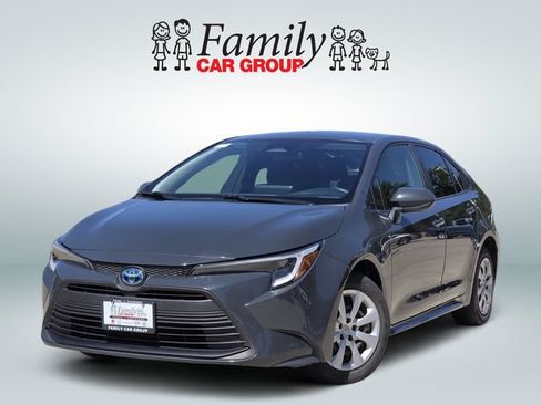 Used 2023 Toyota Corolla LE w/ Carpet Mat Package (TMS) FWD image 1