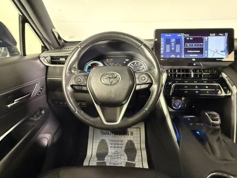 Used 2021 Toyota Venza Limited w/ Advanced Technology Package AWD/4WD image 17