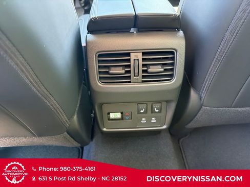 New 2026 Nissan Rogue Platinum w/ Platinum Premium Package AWD/4WD image 32