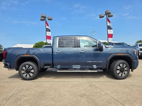 New 2026 GMC Sierra 2500 Denali w/ Denali Reserve Package AWD/4WD image 20