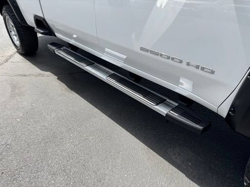 Used 2022 GMC Sierra 2500 SLE w/ SLE Convenience Package AWD/4WD image 11