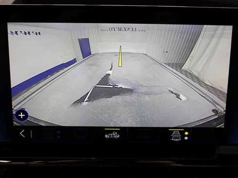 Used 2023 Chevrolet Silverado 1500 ZR2 w/ Technology Package image 22