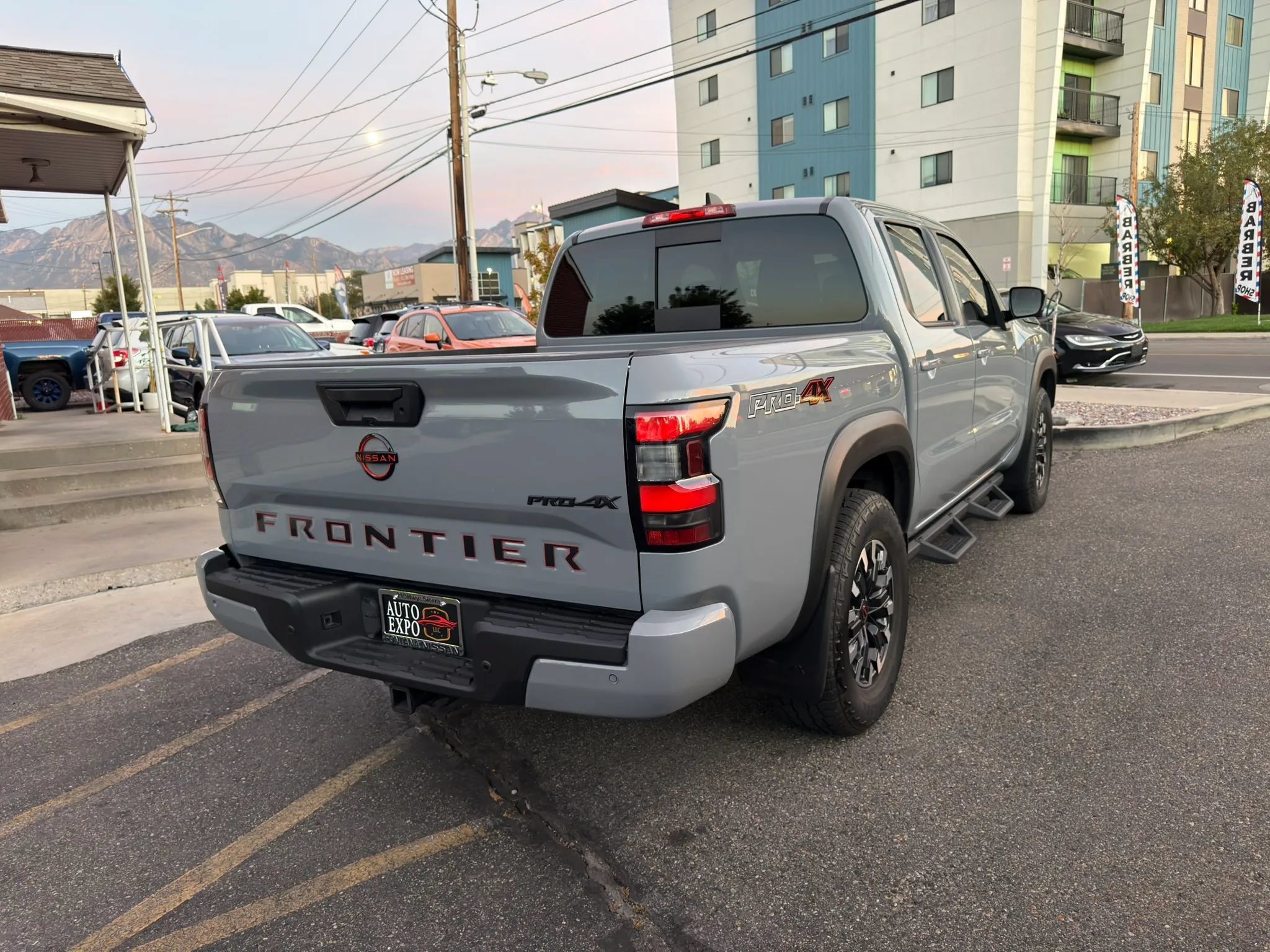 Used 2023 Nissan Frontier PRO-4X w/ Pro Convenience Package AWD/4WD image 5