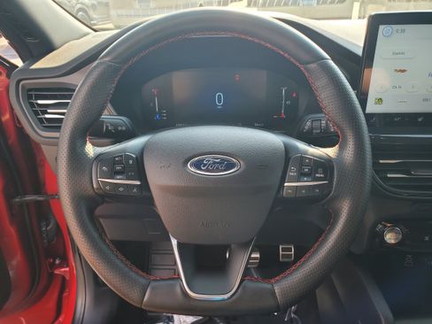 Used 2024 Ford Escape ST-Line w/ Tech Pack #1 AWD/4WD image 16
