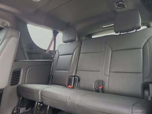 New 2026 Chevrolet Suburban Z71 w/ Comfort Package AWD/4WD image 14