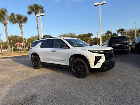 New 2026 Chevrolet Traverse RS image 18